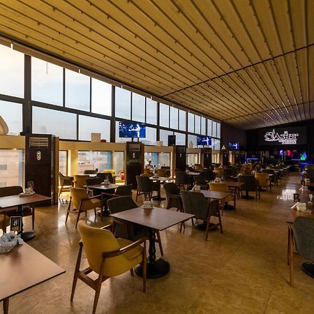 Aster Hotel Джеда Екстериор снимка