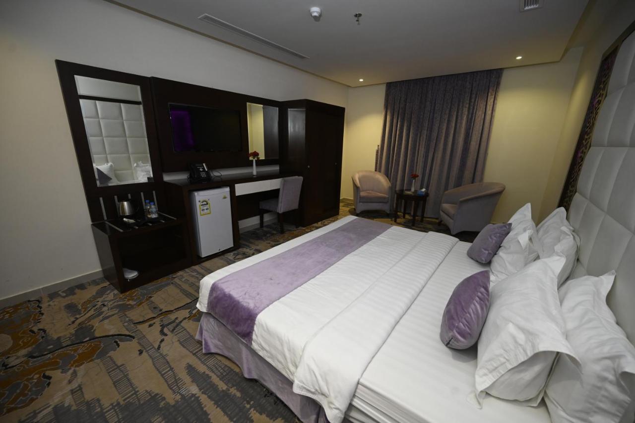 Aster Hotel Джеда Екстериор снимка
