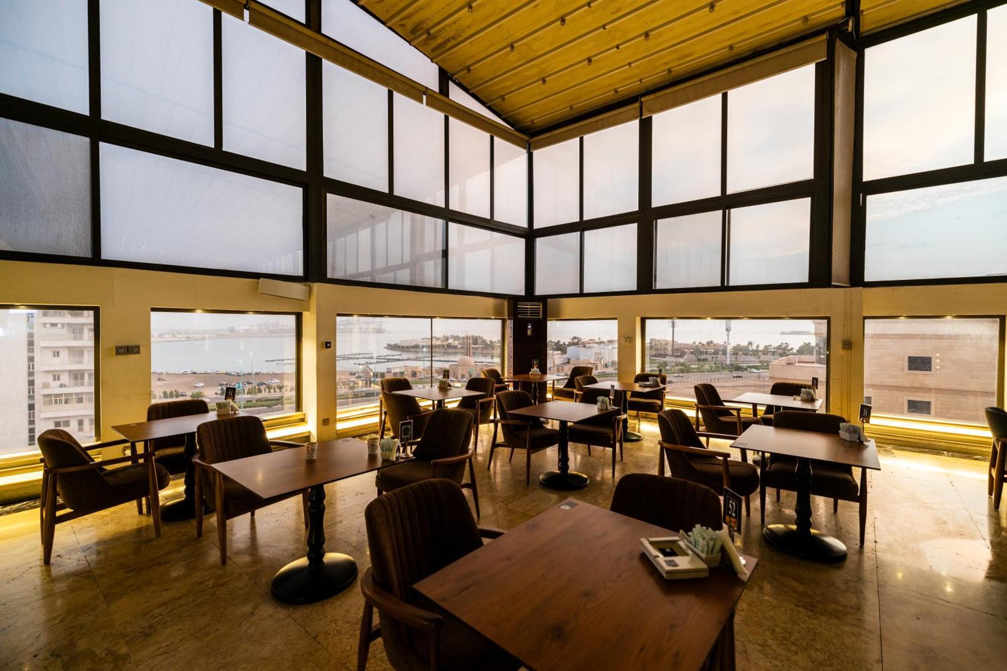 Aster Hotel Джеда Екстериор снимка