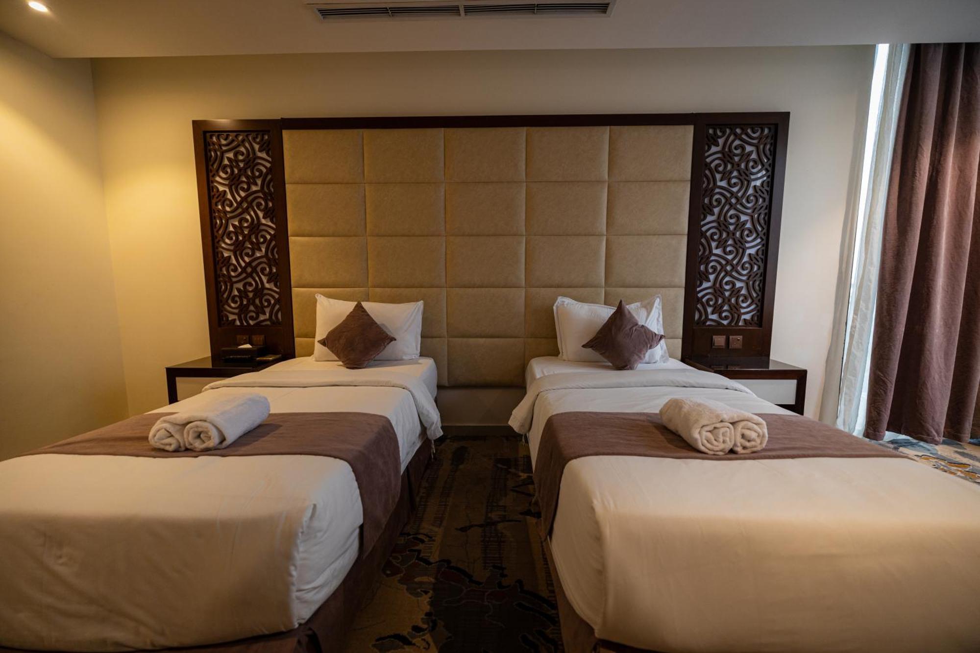 Aster Hotel Джеда Екстериор снимка